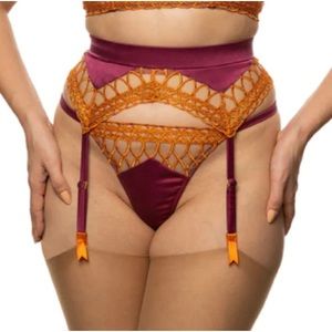 Studio Pia Gabriella Suspender belt NWT